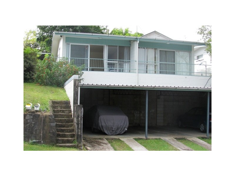 4/6 Washington Street, Nambour QLD 4560