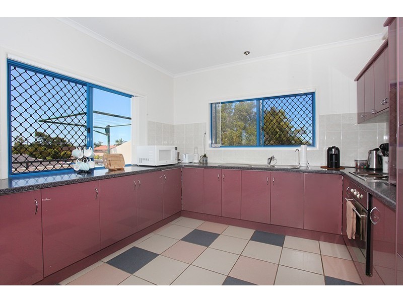 2/66 Jessica Blvd, Minyama QLD 4575