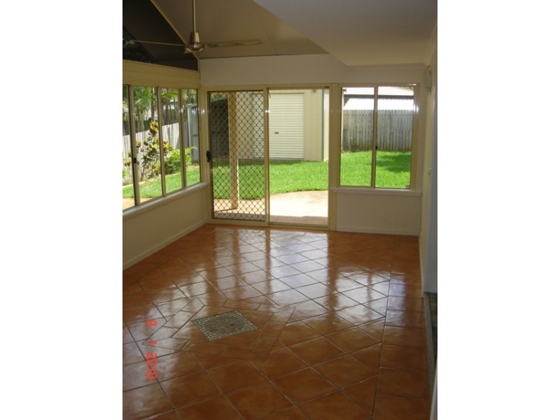 5 Kooralbyn Court, Nambour QLD 4560