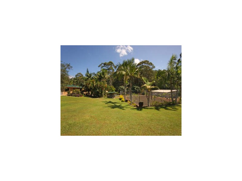 16 Preston Road, Diddillibah QLD 4559
