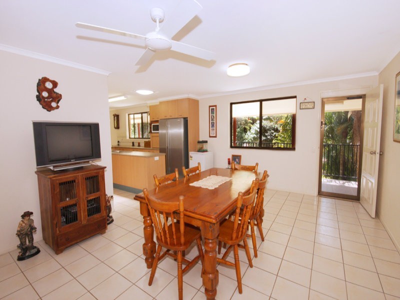 16 Preston Road, Diddillibah QLD 4559
