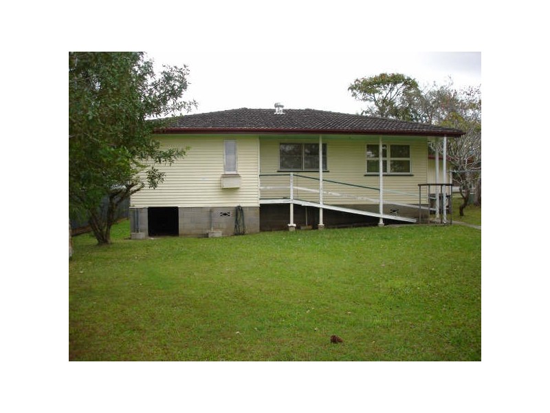 9 Hillcrest Avenue, Nambour QLD 4560