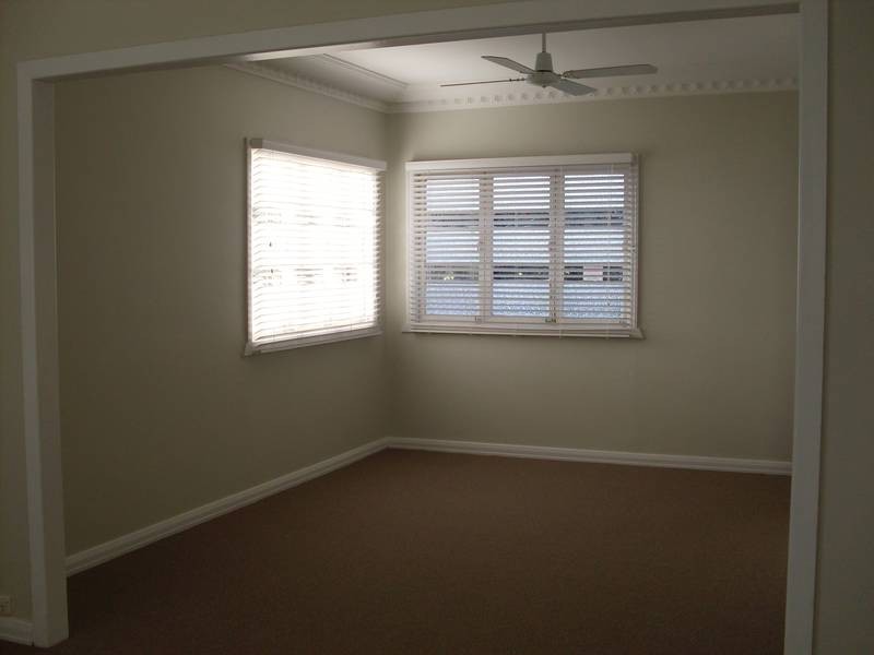 17 Washington St, Nambour QLD 4560