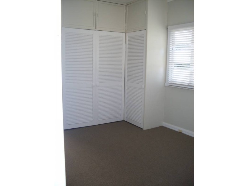 17 Washington St, Nambour QLD 4560