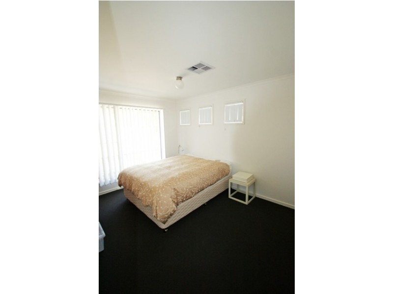 2/5 Bottle Brush Rd, Bli Bli QLD 4560