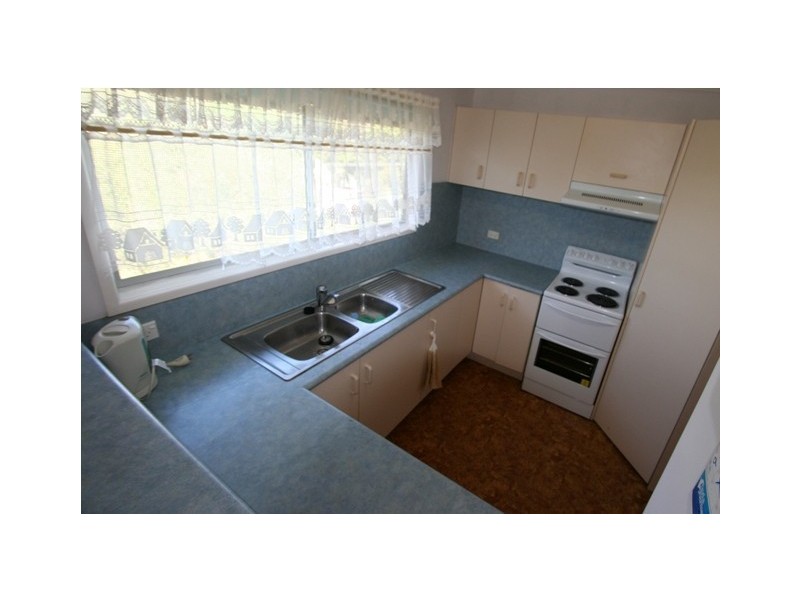 21 Raylee Ave, Nambour QLD 4560