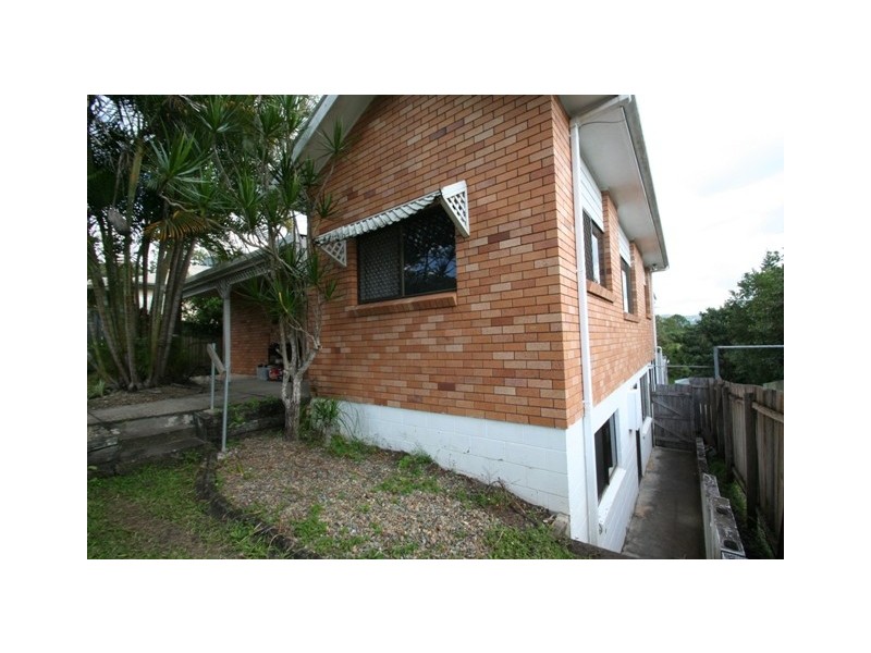 1/21 Mt Pleasant Rd, Nambour QLD 4560