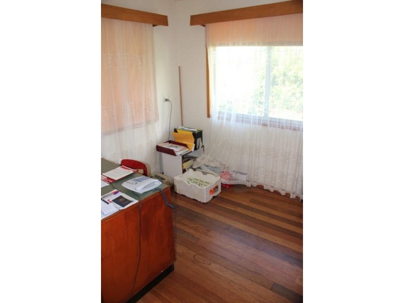 172 Coes Creek Rd, Coes Creek QLD 4560