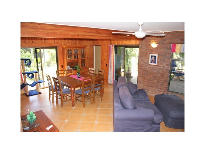 7 Nora Court, Nambour QLD 4560