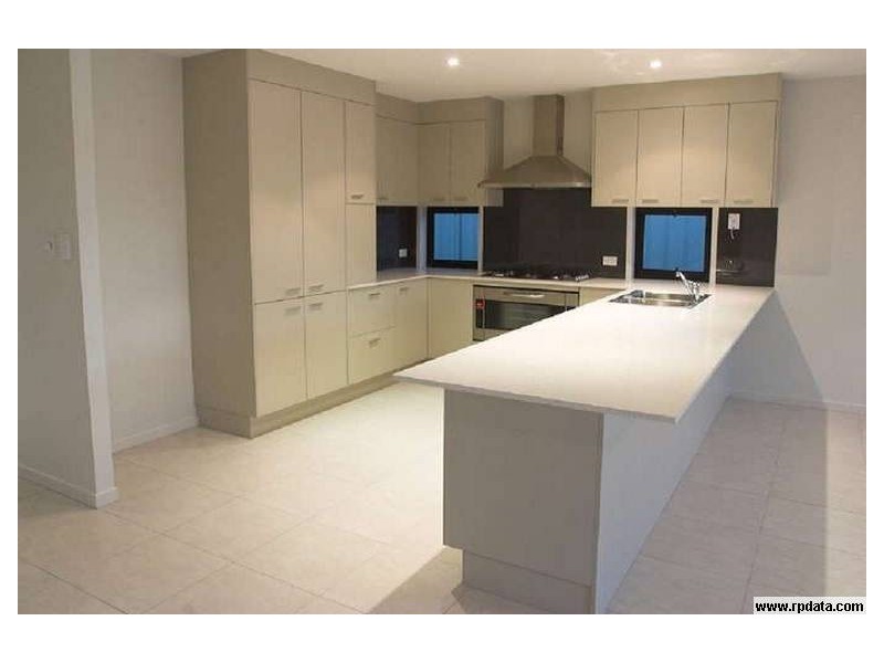 15 Easter St, Kawana Island QLD 4575