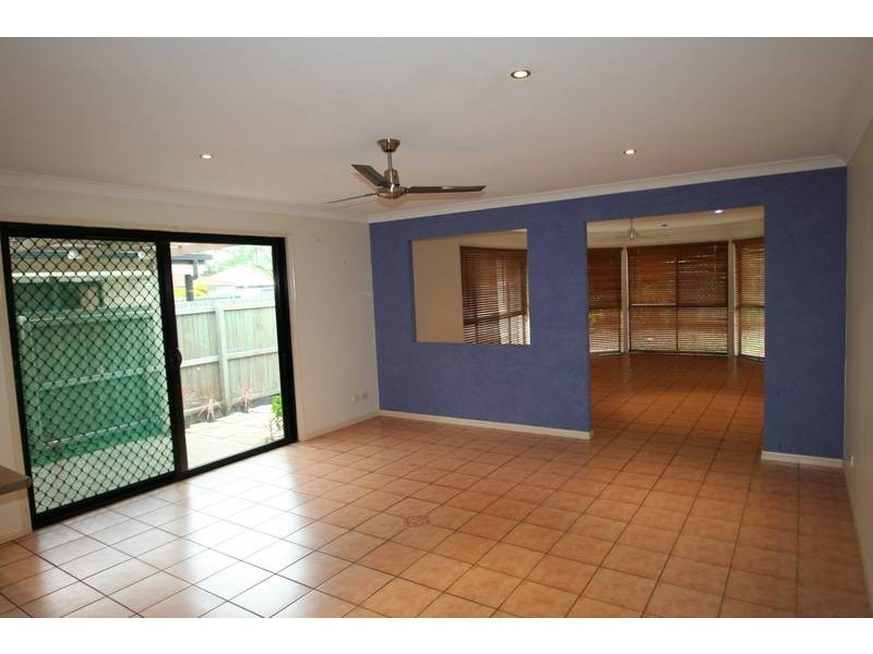 5 Bronte Crt, Sippy Downs QLD 4556