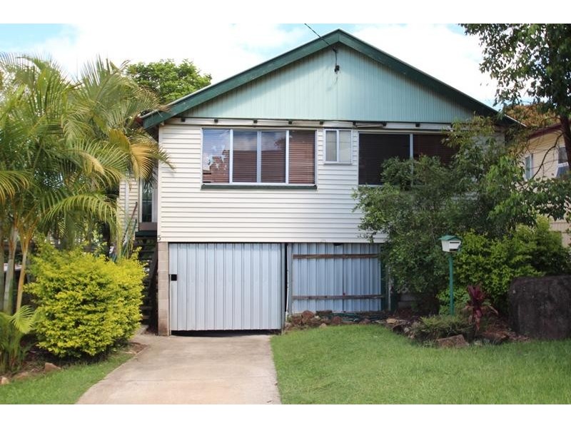 5 Tamper Street, Nambour QLD 4560