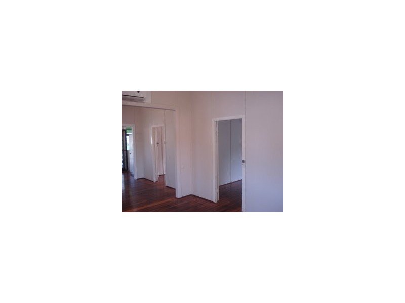 5 Tamper Street, Nambour QLD 4560