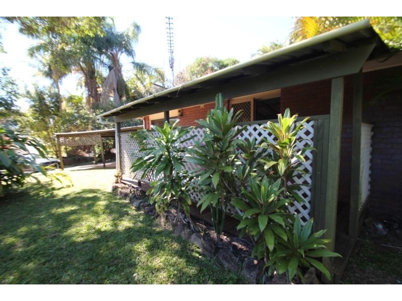 5 Balcombe Court, Nambour QLD 4560