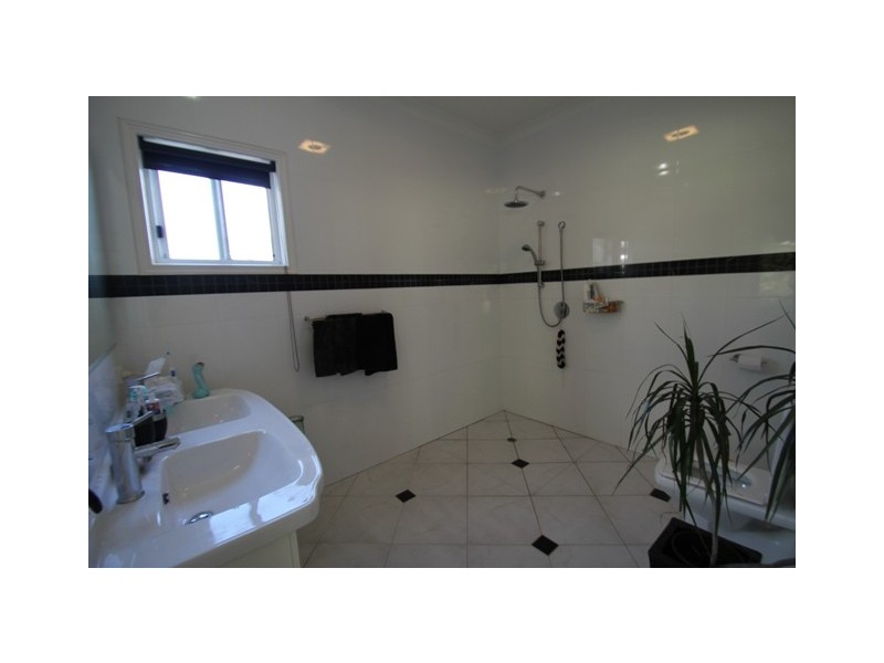 16 Kanga Court, Ninderry QLD 4561