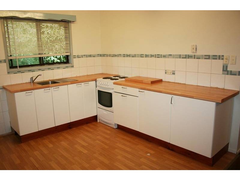 2/21 Park Rd, Nambour QLD 4560