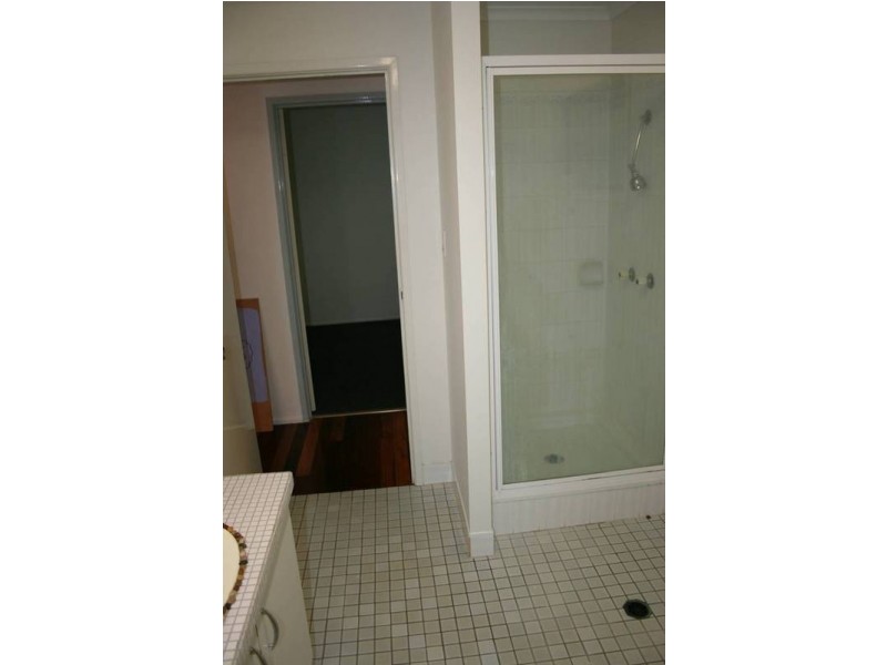 2/21 Park Rd, Nambour QLD 4560