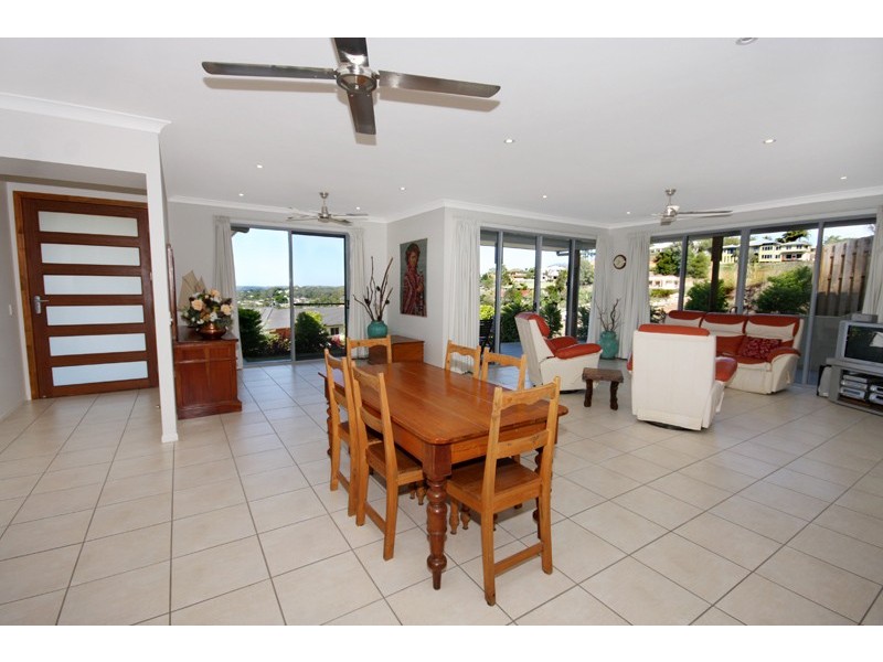 7 Shelly Court, Nambour QLD 4560