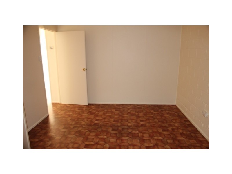 1/56 Landsborough Pde, Golden Beach QLD 4551