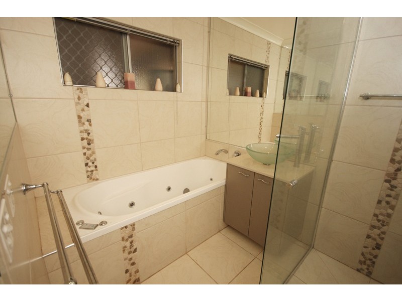 26 Oleander Drive, Nambour QLD 4560