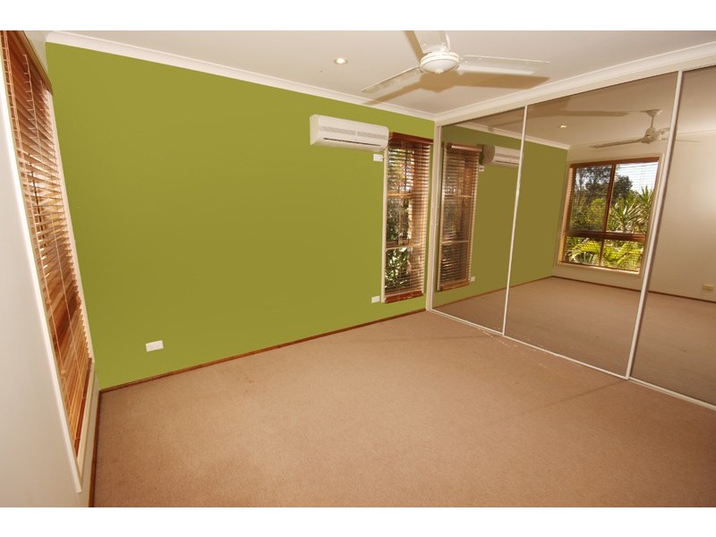 11 Canmaroo Ave, Nambour QLD 4560