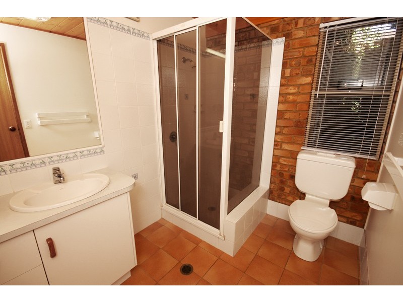 11 Canmaroo Ave, Nambour QLD 4560