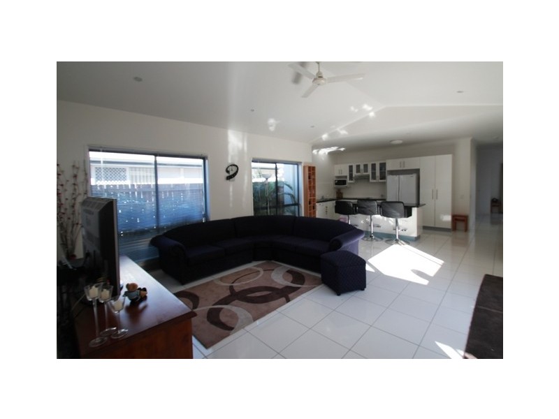 7 Tanna Street, Caloundra West QLD 4551