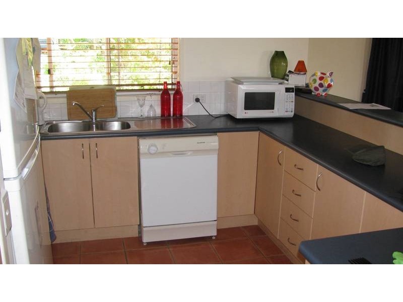 1/21 Camfield Street, Alexandra Headland QLD 4572
