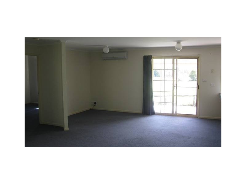 17 Yvonne Street, Highworth QLD 4560