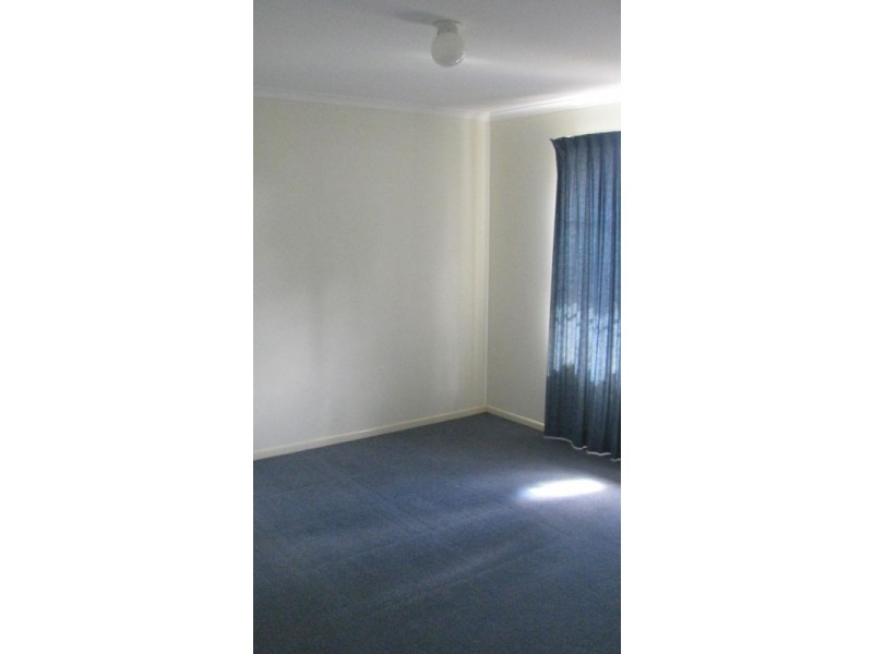 17 Yvonne Street, Highworth QLD 4560