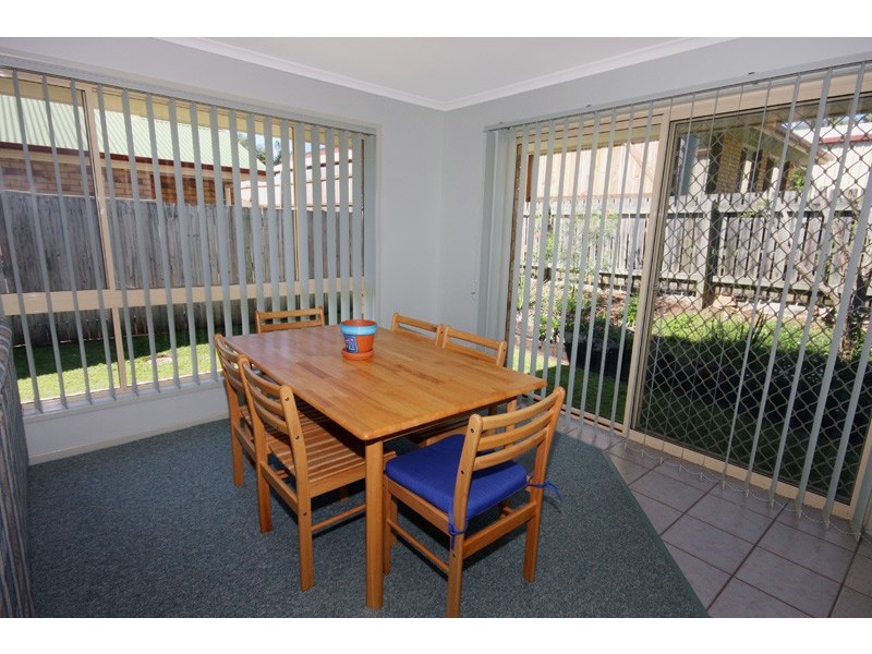 2/24 Glenbrook Drive, Nambour QLD 4560