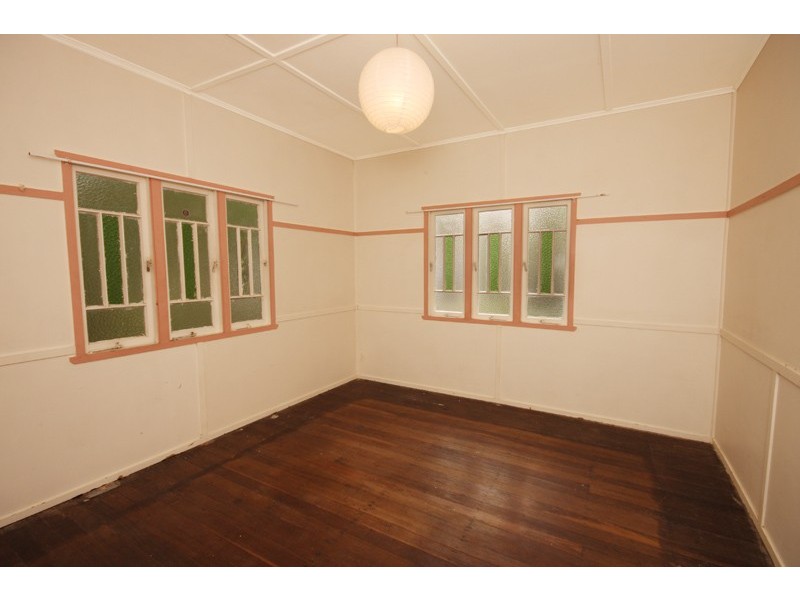 23 Petrie Creek Road, Nambour QLD 4560