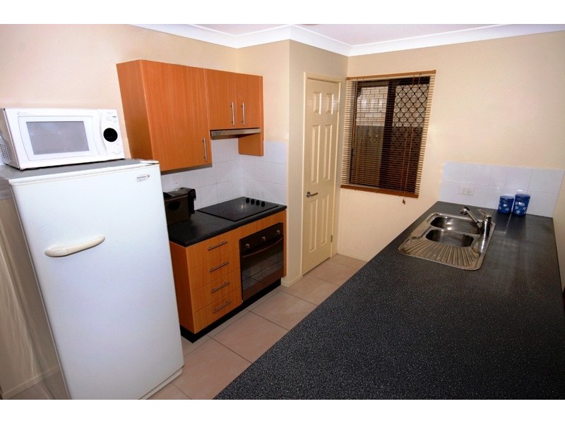 8 Pollys Place, Nambour QLD 4560