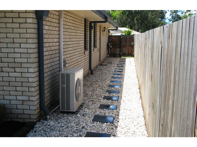 8 Pollys Place, Nambour QLD 4560