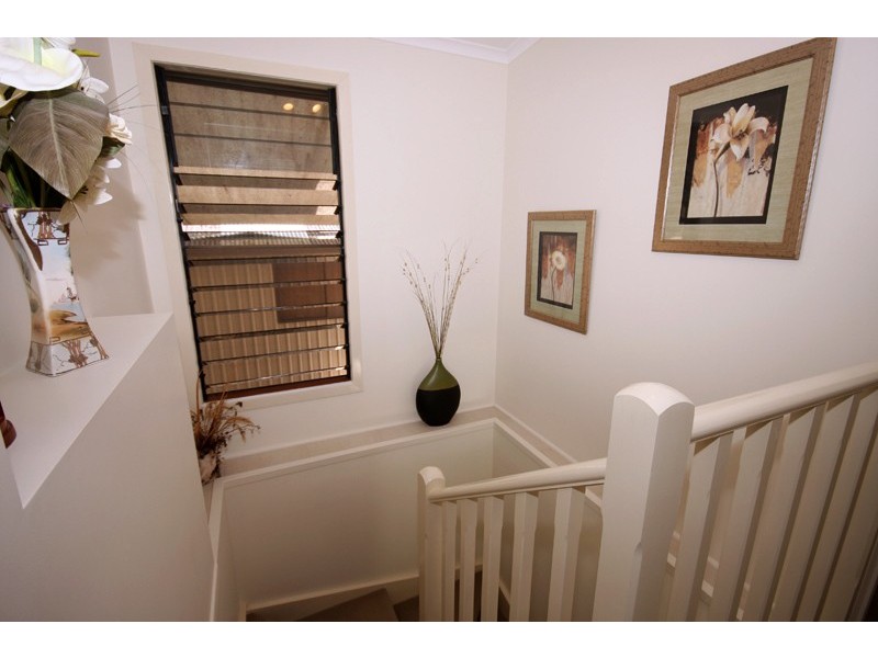 20 Sapphire Drive, Nambour QLD 4560
