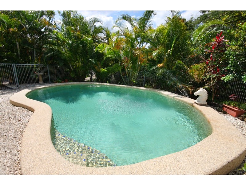 20 Sapphire Drive, Nambour QLD 4560
