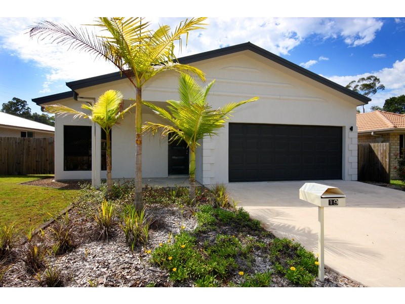 19 Vincent Drive, Nambour QLD 4560