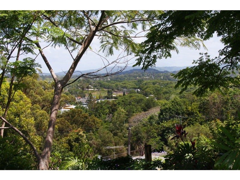 33 Netherton Street, Nambour QLD 4560