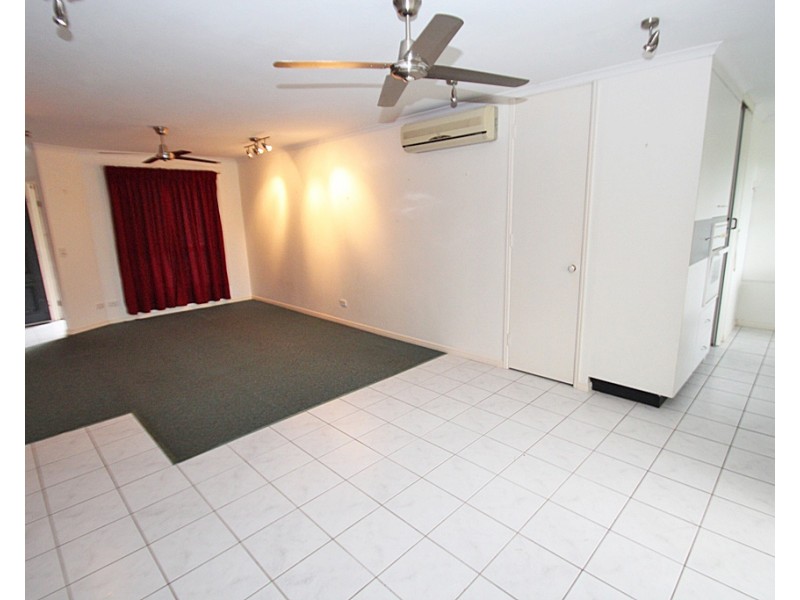 2/5 Glenbrook Drive, Nambour QLD 4560