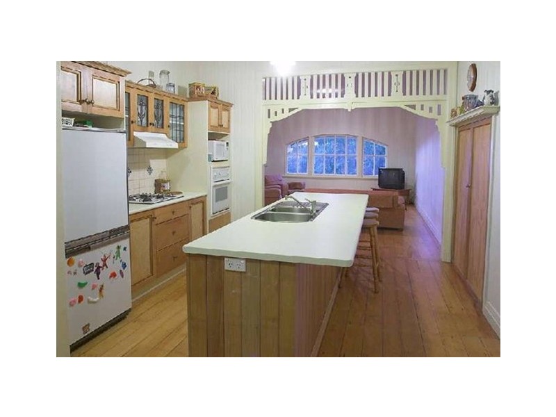 8 Kaalba Court, Kiels Mountain QLD 4559