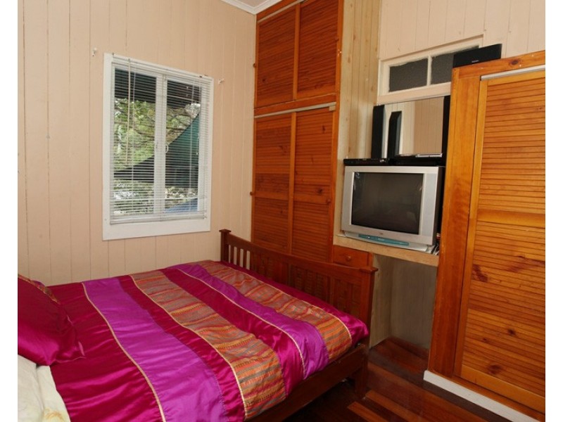 2/10 Shearer Street, Nambour QLD 4560