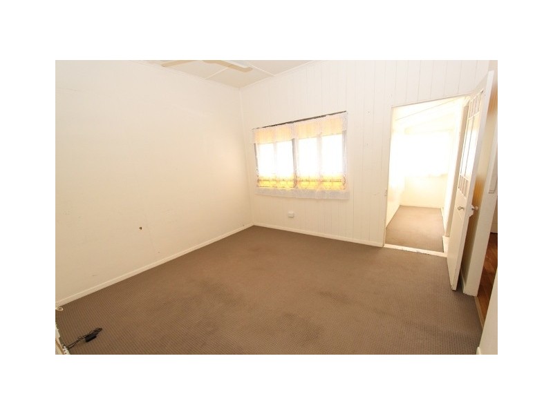 1/11 William Street, Nambour QLD 4560