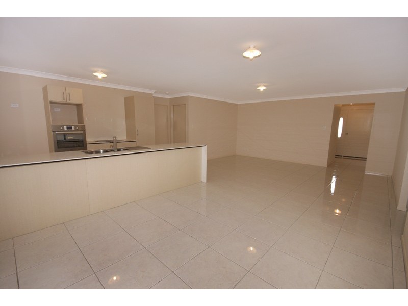 18 McClintock Place, Woombye QLD 4559