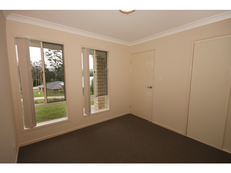 18 McClintock Place, Woombye QLD 4559