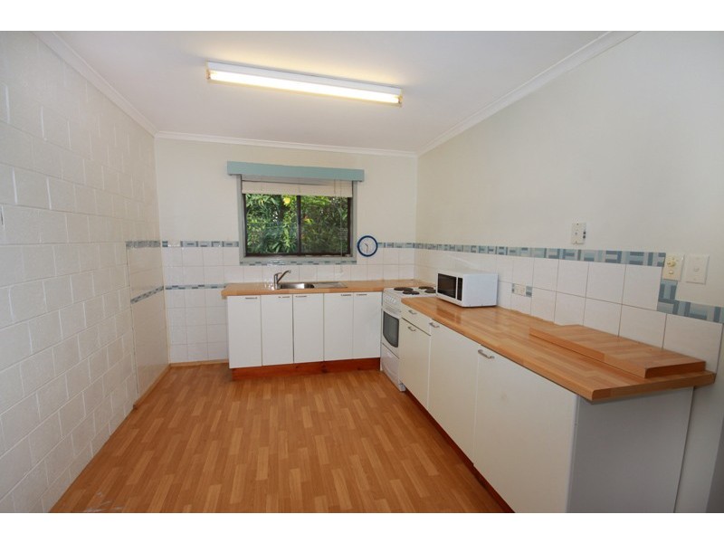 2/21 Park rd, Nambour QLD 4560