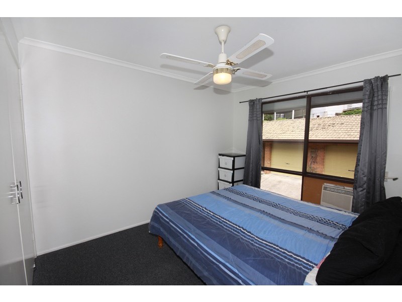 2/21 Park rd, Nambour QLD 4560