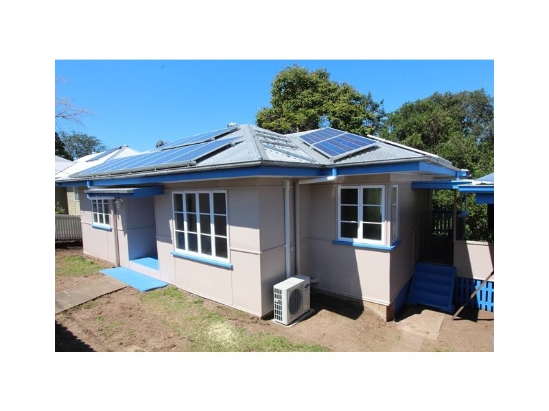 77 Blackall Tce, Nambour QLD 4560
