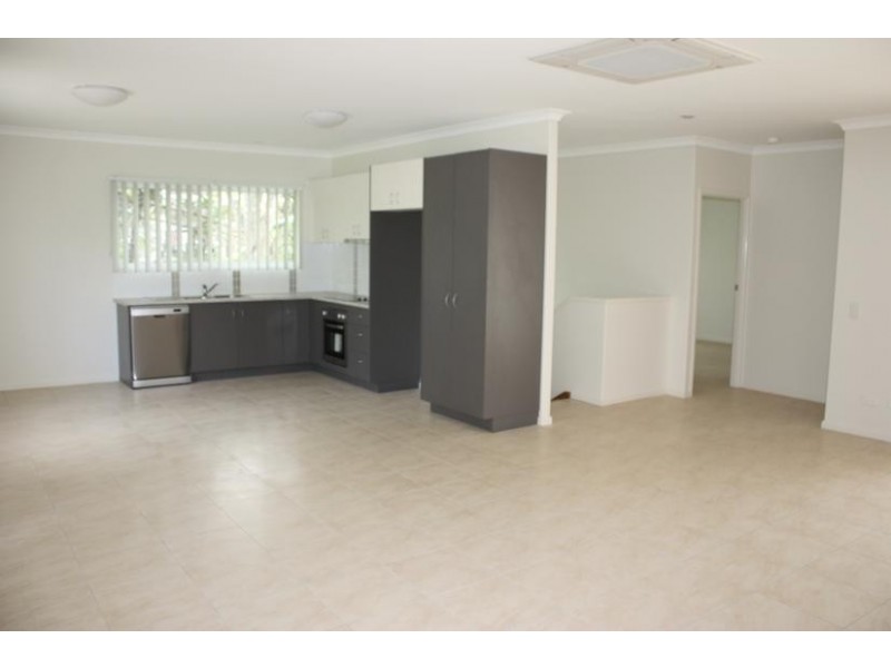 1/21 Hospital Road, Nambour QLD 4560