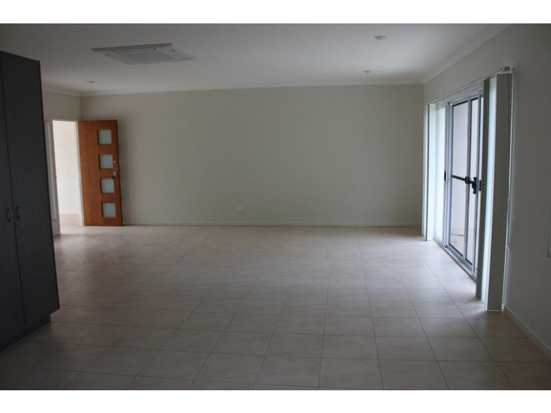 1/21 Hospital Road, Nambour QLD 4560