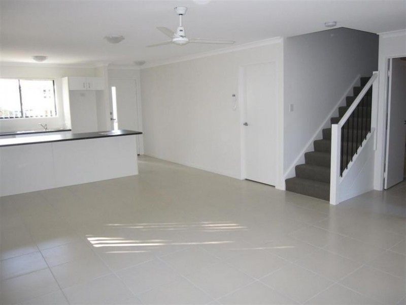 21 Coastal Avenue, Beerwah QLD 4519